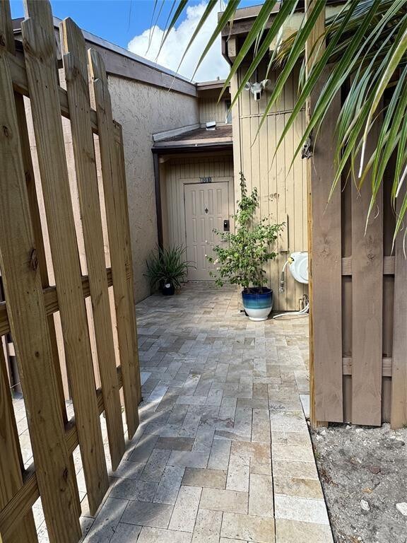 Photo - 8011 SW 22nd Ct