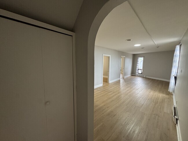400 Lutz St Unit 1