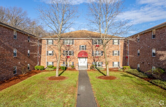 Photo - Pickwick Estates