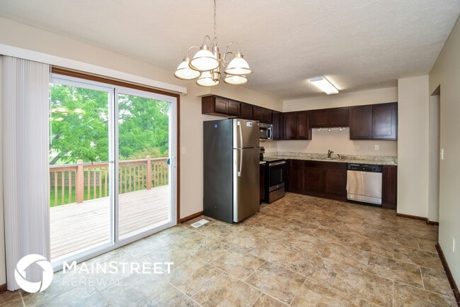 Photo - 2800 Summerfield Dr