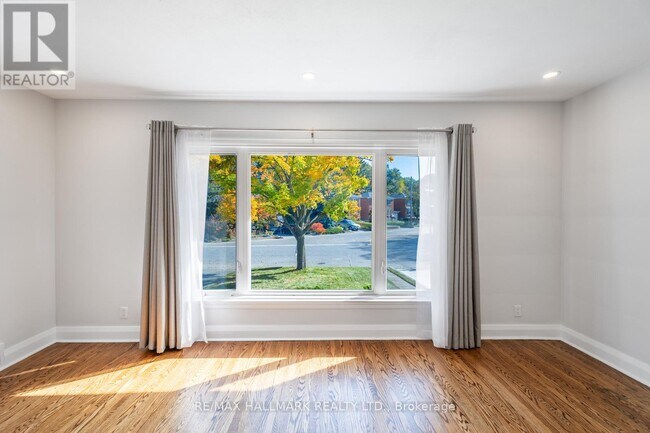 Photo - 66 Ferncroft Dr