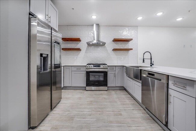 Building Photo - 260 Palisade Ave Unit 1