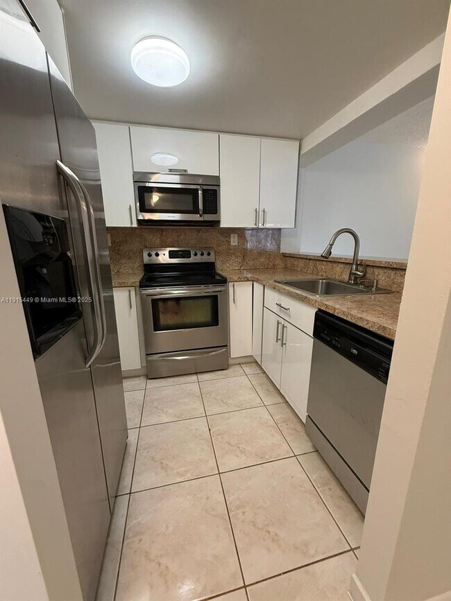 Photo - 5805 Washington St Unit 13