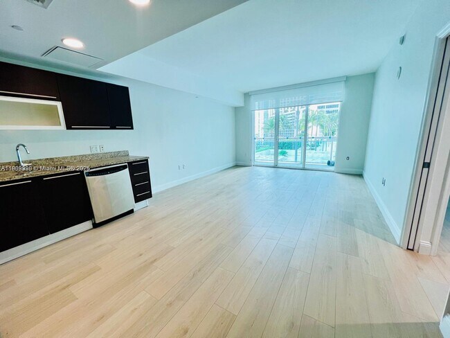 Photo - 950 Brickell Bay Dr Unit 1109