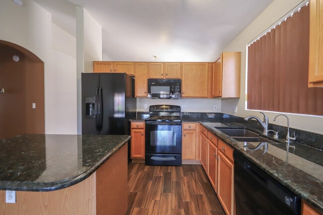 Building Photo - 8070 N Wild Aster Way Rental