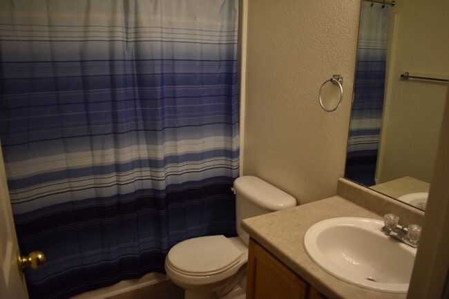 Photo - 7657 Logan St