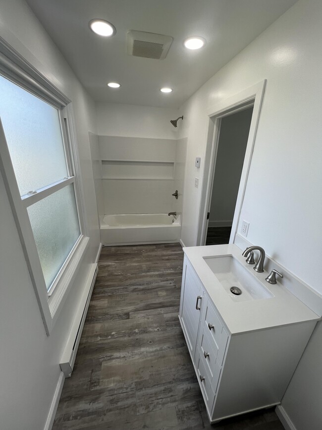 Photo - 1627 Ash St Unit 1