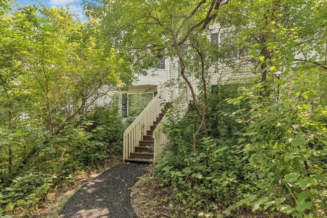 Photo - 328 W Whispering Oaks Ln Townhome