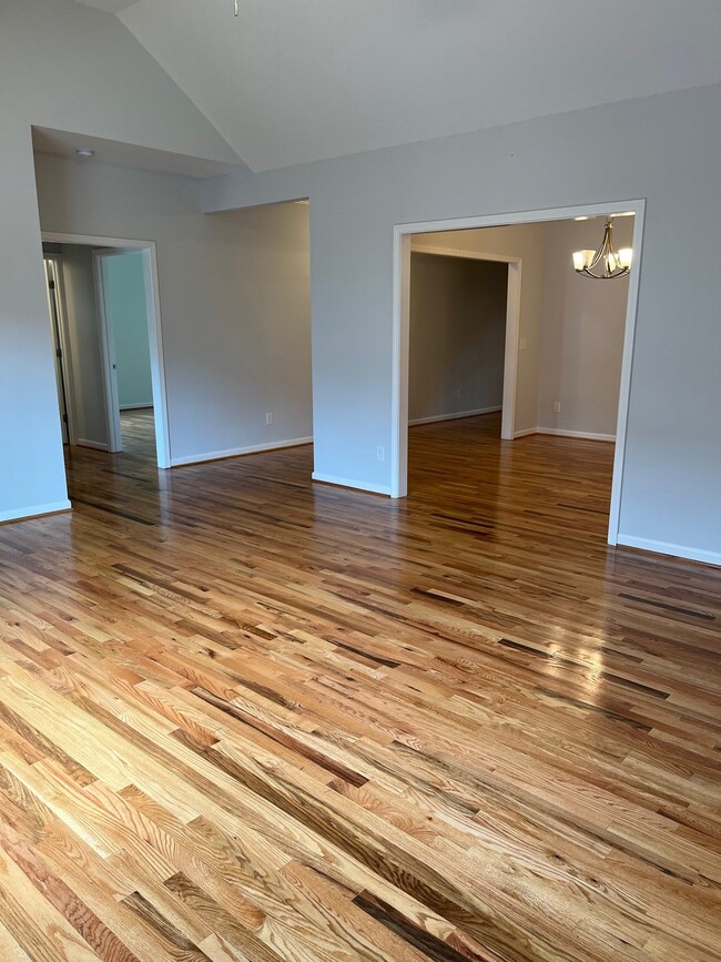 Photo - "Charming 2-Bed, 2-Bath Condo with Gleamin...