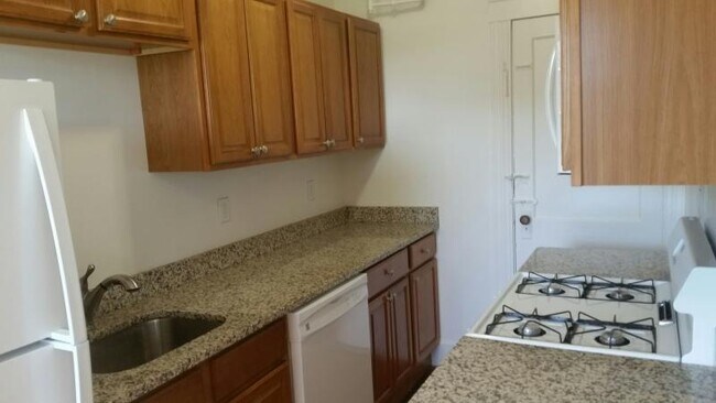 Building Photo - 1615 Commonwealth Ave