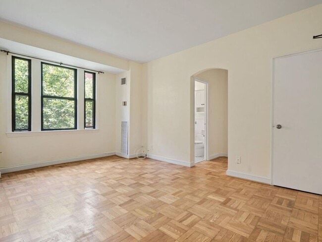 Photo - 2515 K St NW House