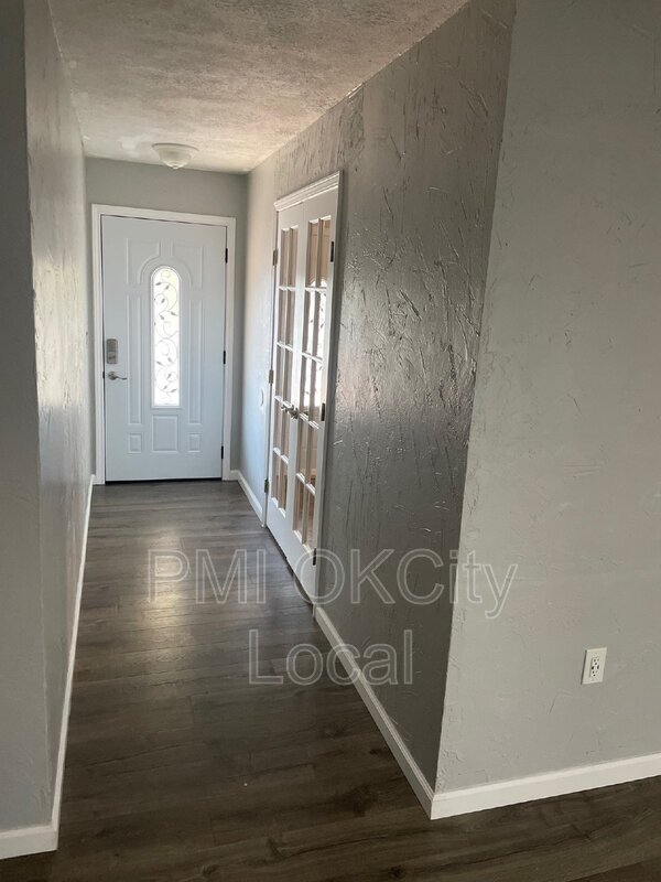 Photo - 3708 N Eagle Ln