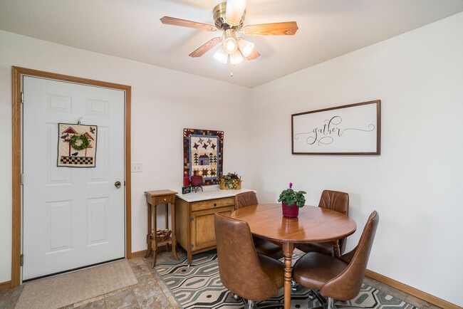 Photo - 2600 Poetters Cir