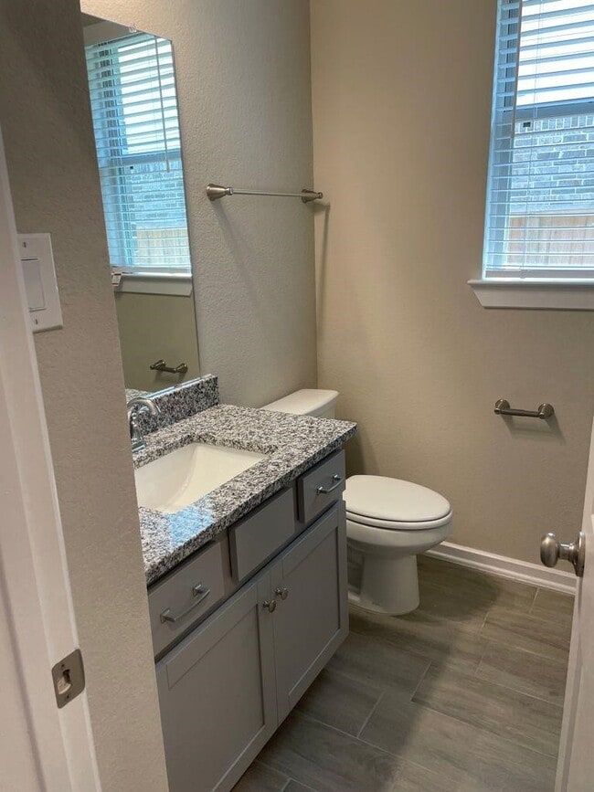 Photo - 7912 Spring Run Dr