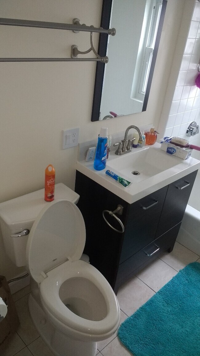 Photo - 117 Burget Ave Unidad 1