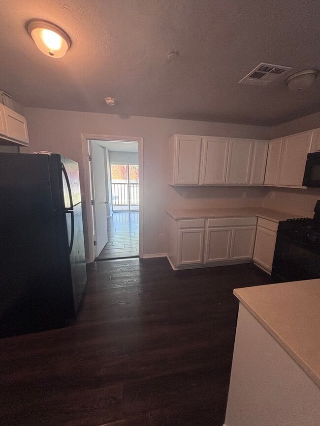 Photo - Ferrill St Triplex Unit #416