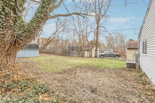 Photo - 946 Fairview Ave
