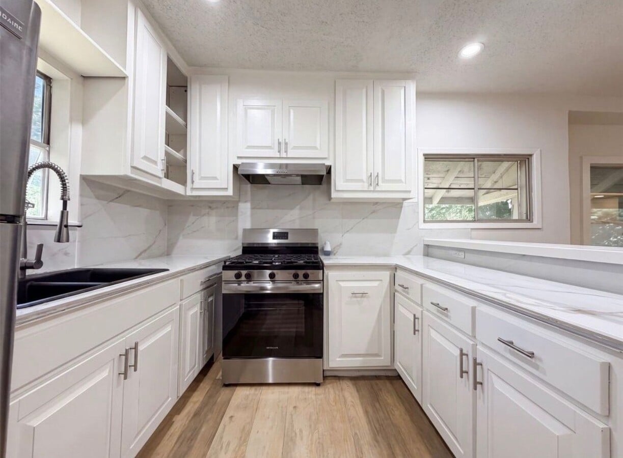 Photo - 5109 Malinda Ln S