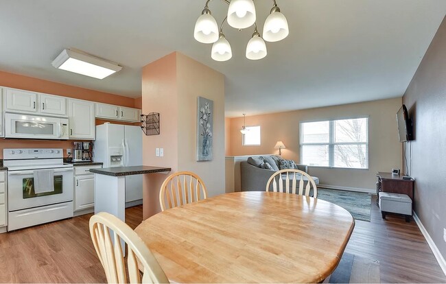 Photo - 7960 N 145th St