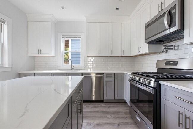 Building Photo - 62-64-64 Edson St Unit 2 Rental