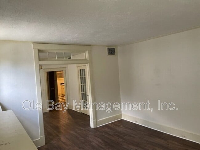 Photo - 7 S Monterey St Unidad #1