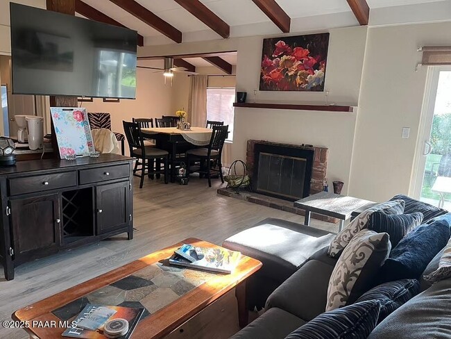 Photo - 1 Bar Heart Dr