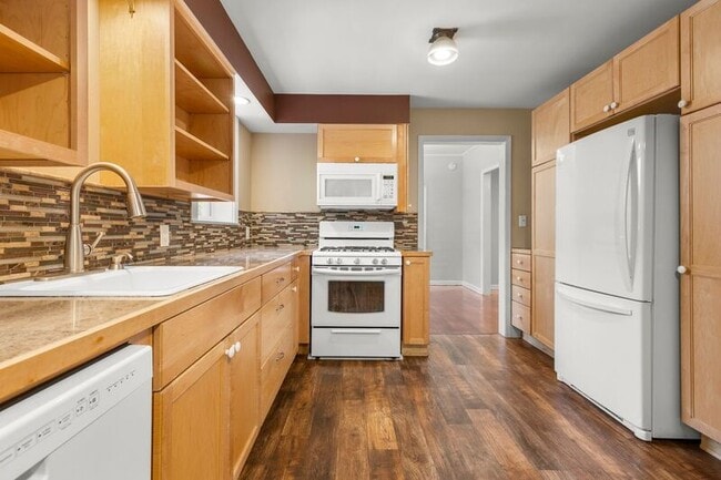 Photo - 4927 S Corbett Ave