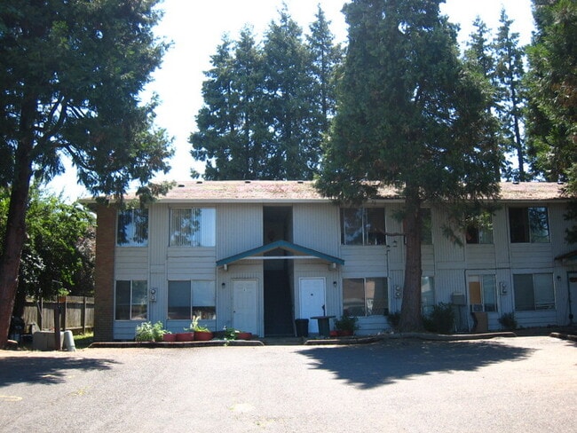 Building Photo - Woodland Park Apartments Unit A