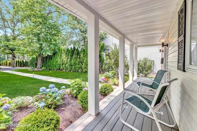 Photo - 637 Beacon Blvd