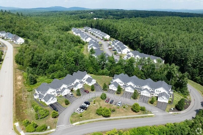 Building Photo - 64 Monroe Dr Rental