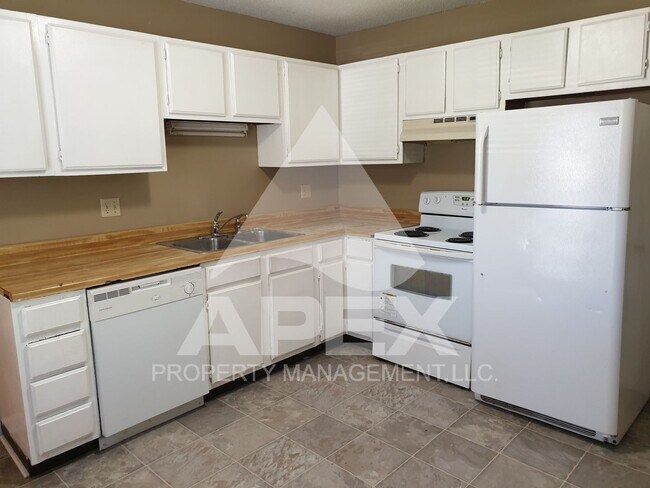Photo - 424 Cross Creek Rd Unidad D