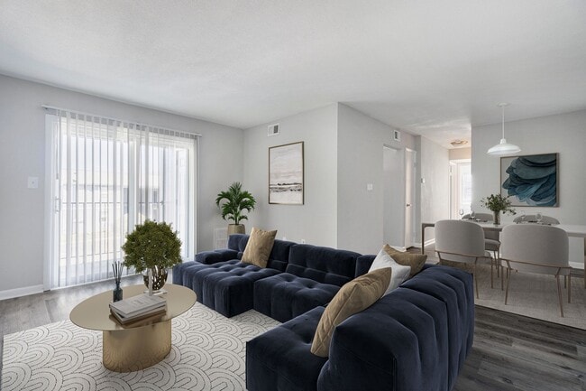 River Breeze Apartments