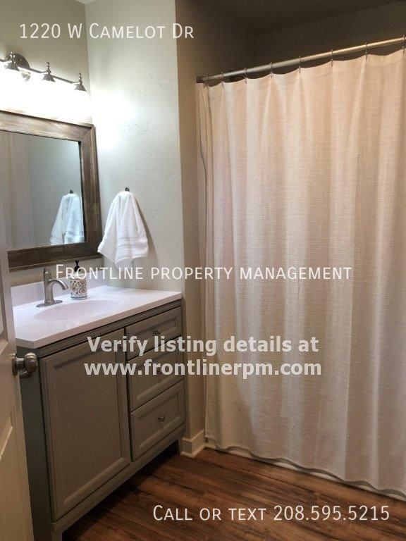Photo - 1220 W Camelot Dr