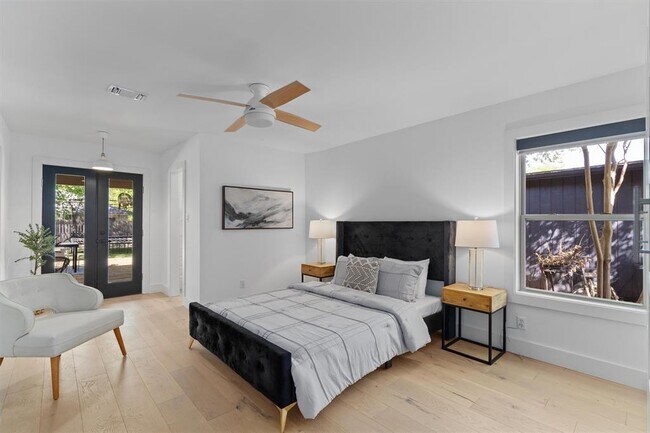 Photo - 3306 Whiteway Dr