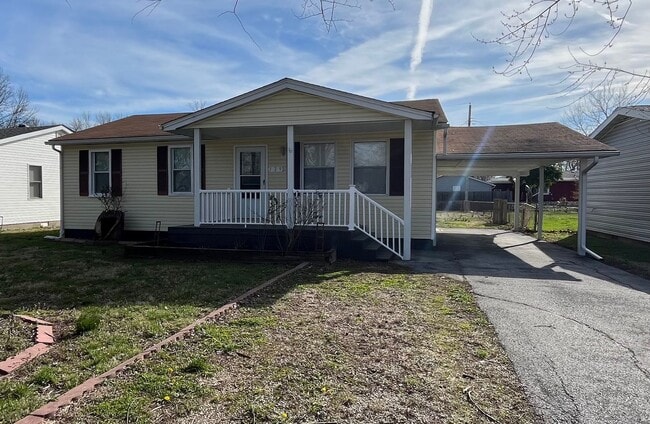 Building Photo - 3 bedroom Ranch