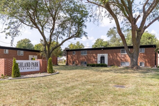 Building Photo - Highland Park Apartments I Standard 1 Bedr... Unit 1116 E Seneca Avenue-1