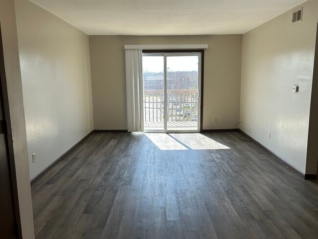 Photo - North Ridge Apts