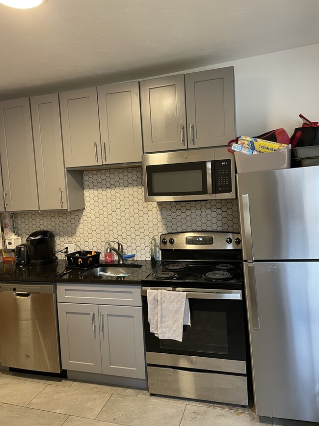 Building Photo - 824 Huntington Ave Rental