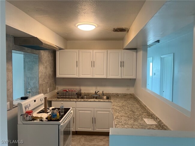 Photo - 160 Brooks Rd