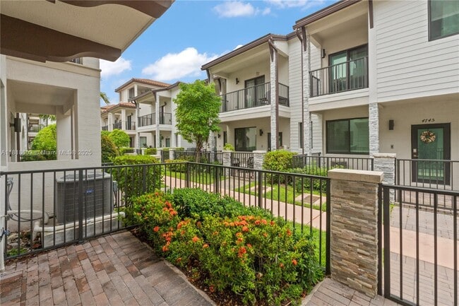 Photo - 4746 NW 83rd Pkwy Townhome