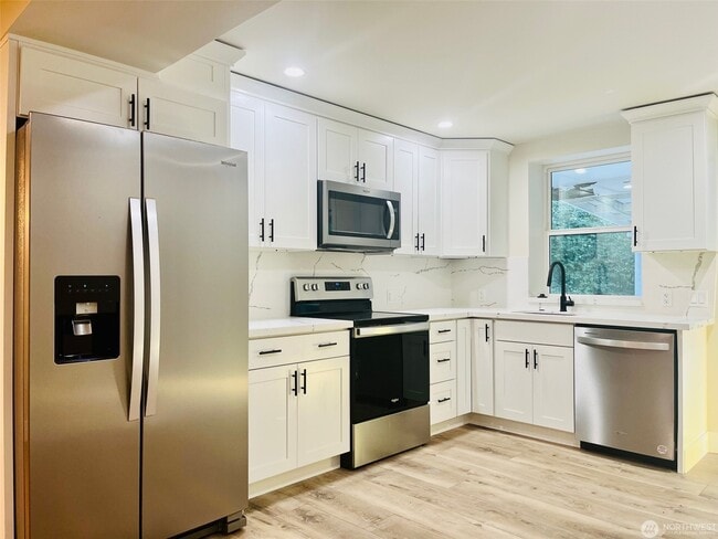 Photo - 9359 Forest Ct SW