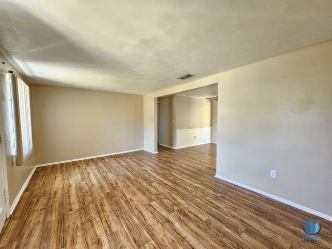 Photo - Beautiful 2 Bedrooms 2 Bathrooms Home for ...