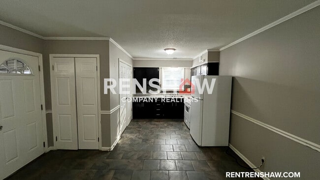 Photo - 2560 Thackery Dr