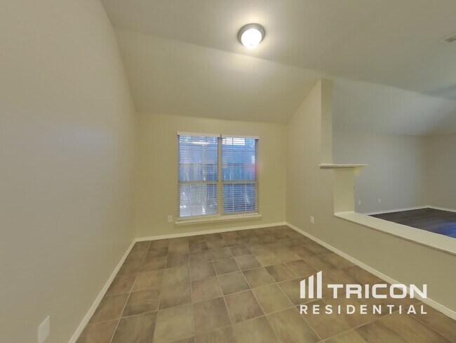 Photo - 834 San Jacinto Dr