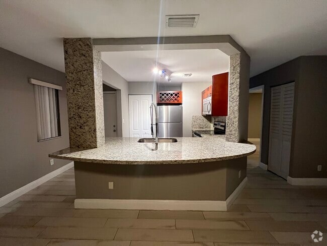 Building Photo - 3421 NW 44th St Unit 104 Rental