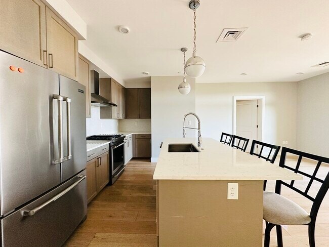 Photo - 1650 Commonwealth Ave Unit 504