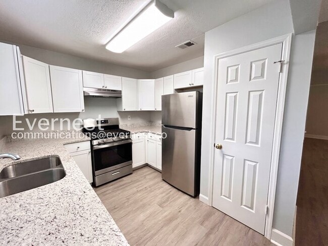 Photo - 1374 Smokey Mountain Ct
