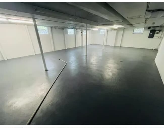 Sótano sin terminar - 7240 Bobby Ln