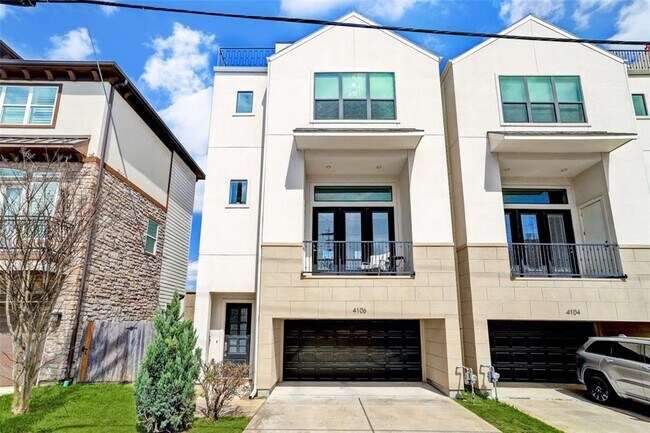 Building Photo - 4106 Marina St