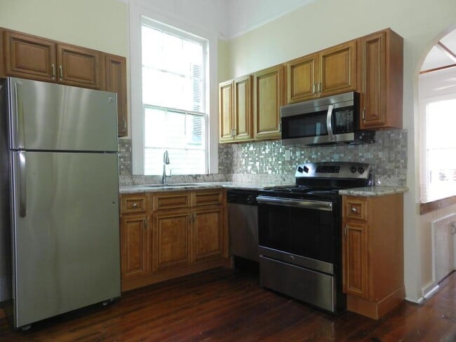 Photo - 1232 Saint Andrew St